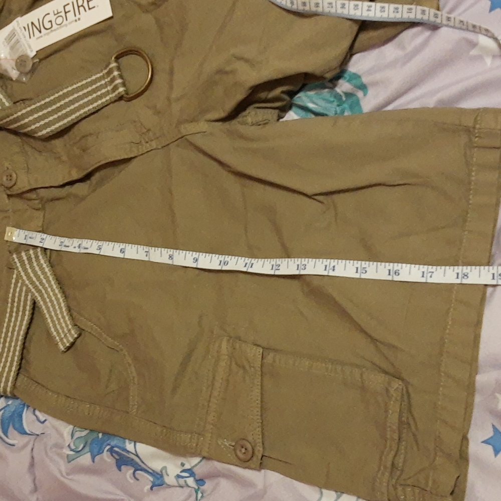 Ring of Fire Youth green cargo shorts, Size 20 - Picture 6 of 6
